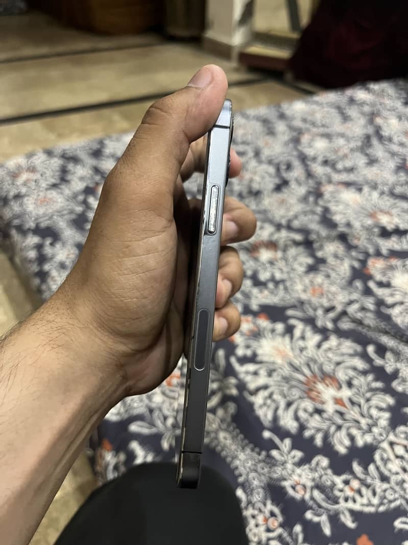 Apple iPhone 12 Pro 1