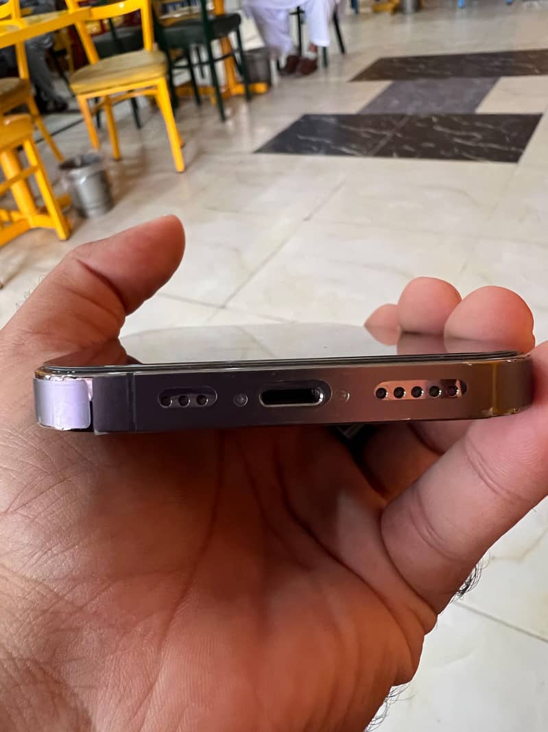 Apple iPhone 14 Pro 1