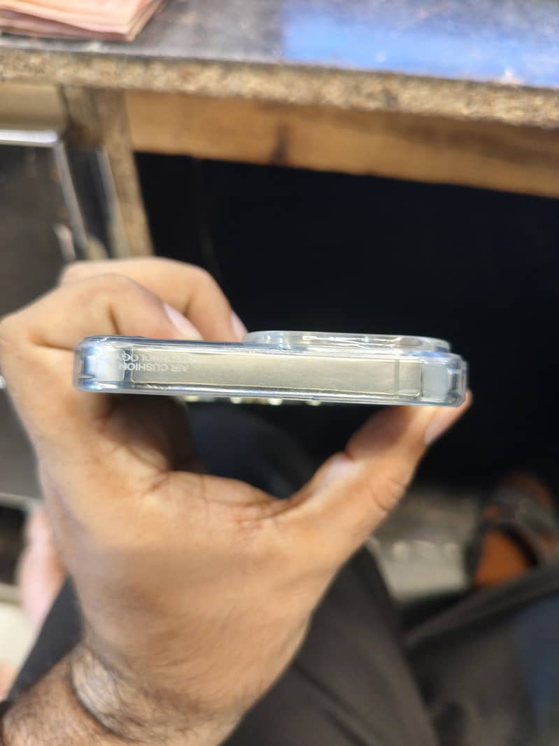 Apple iPhone 14 Pro Max 5