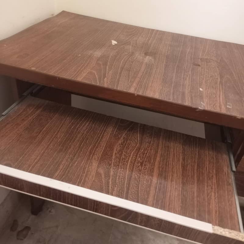 computer table 6