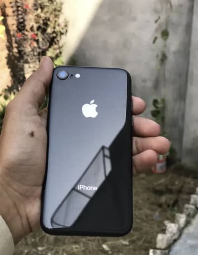 Apple iPhone 8