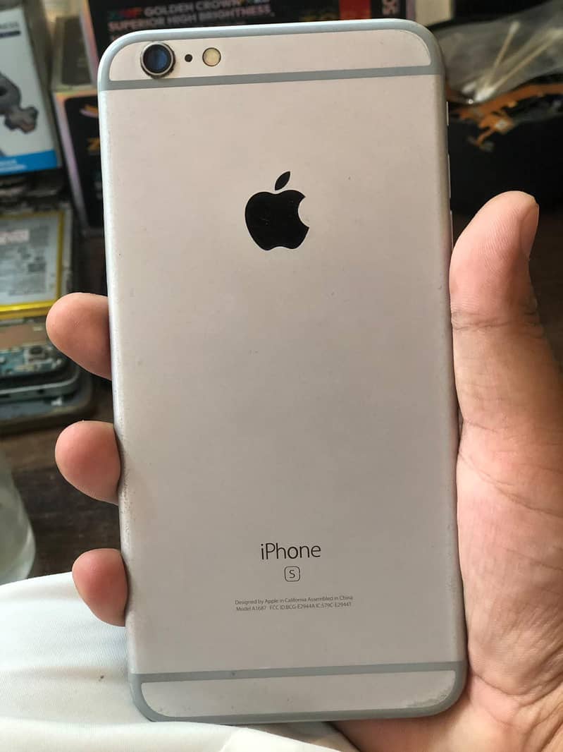Apple iPhone 6S Plus 0
