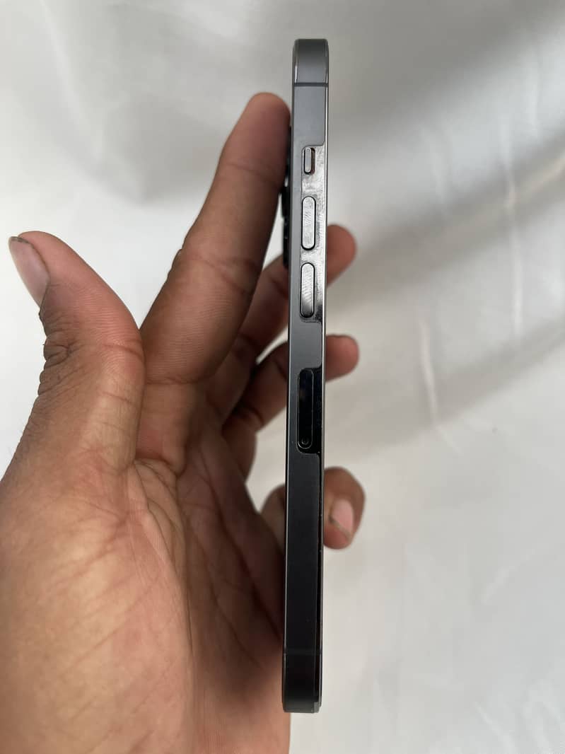 Apple iPhone 13 Pro 0