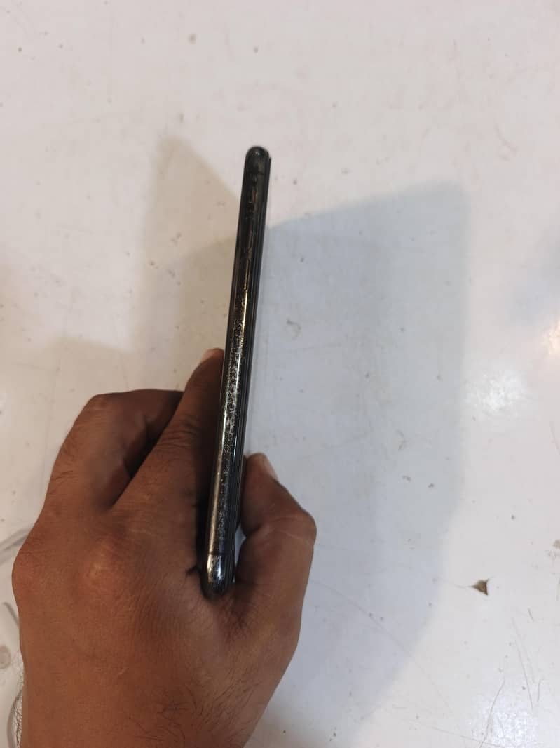 Apple iPhone X 1