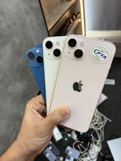 Apple iPhone 13