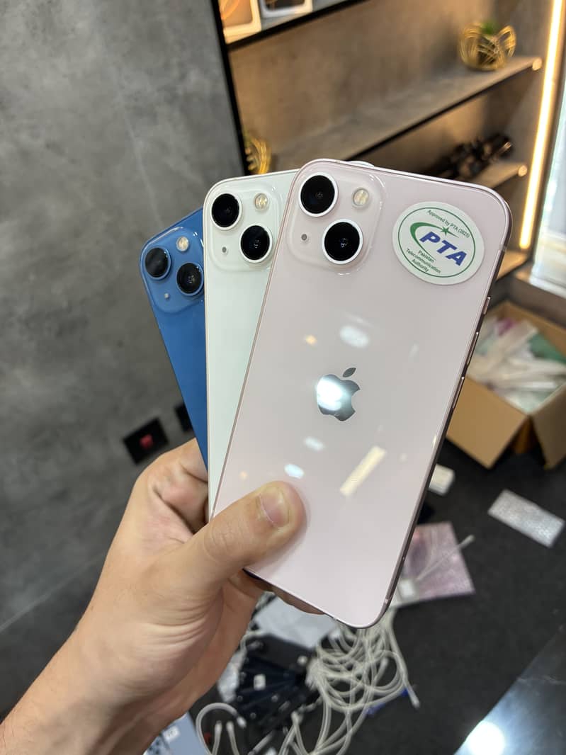 Apple iPhone 13 1