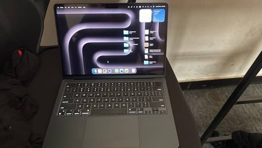 Mackbook Air m2 14 inches for sale
