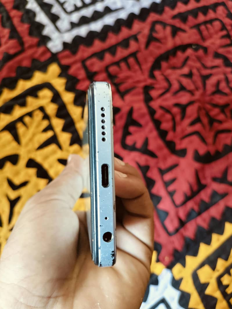 Tecno Spark 20C 3