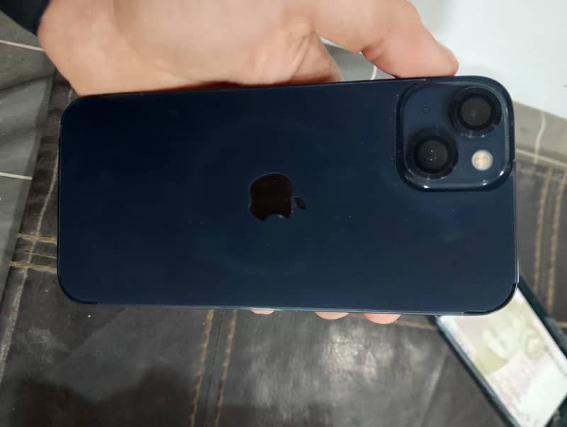 Apple iPhone 13 jv 3