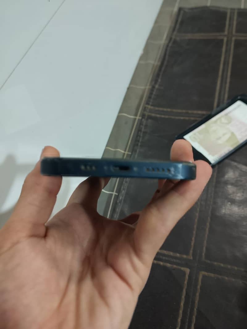 Apple iPhone 13 jv 5