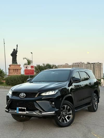 Toyota Fortuner Legender 2022