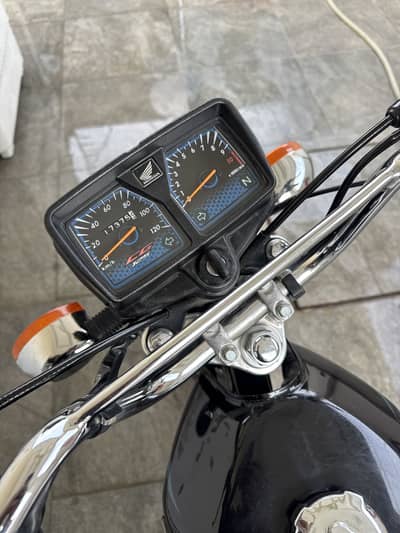 Dha phase 3 125 black