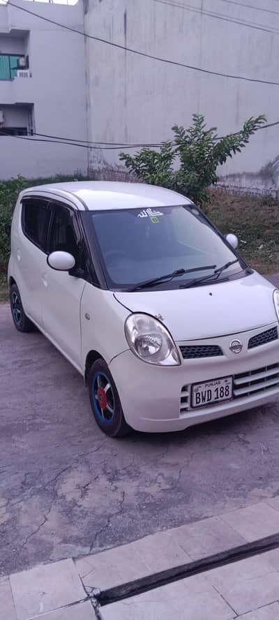 Nissan Moco 2009