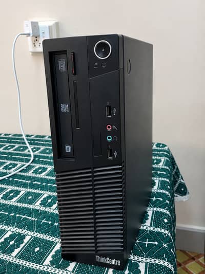 Lenovo CPU with monitor