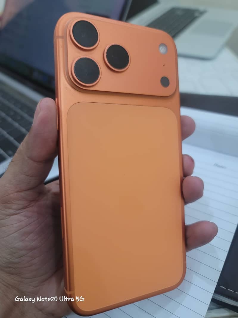 Apple iPhone 17 Pro Max 3