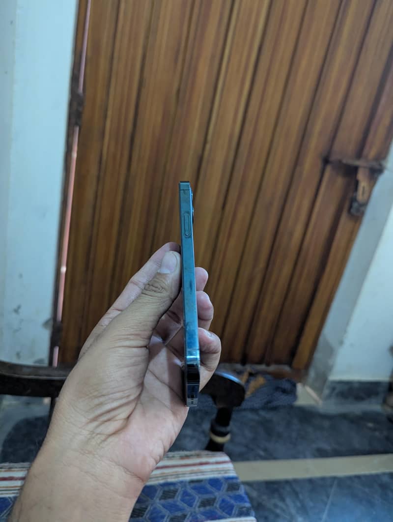 Apple iPhone 12 Pro 2