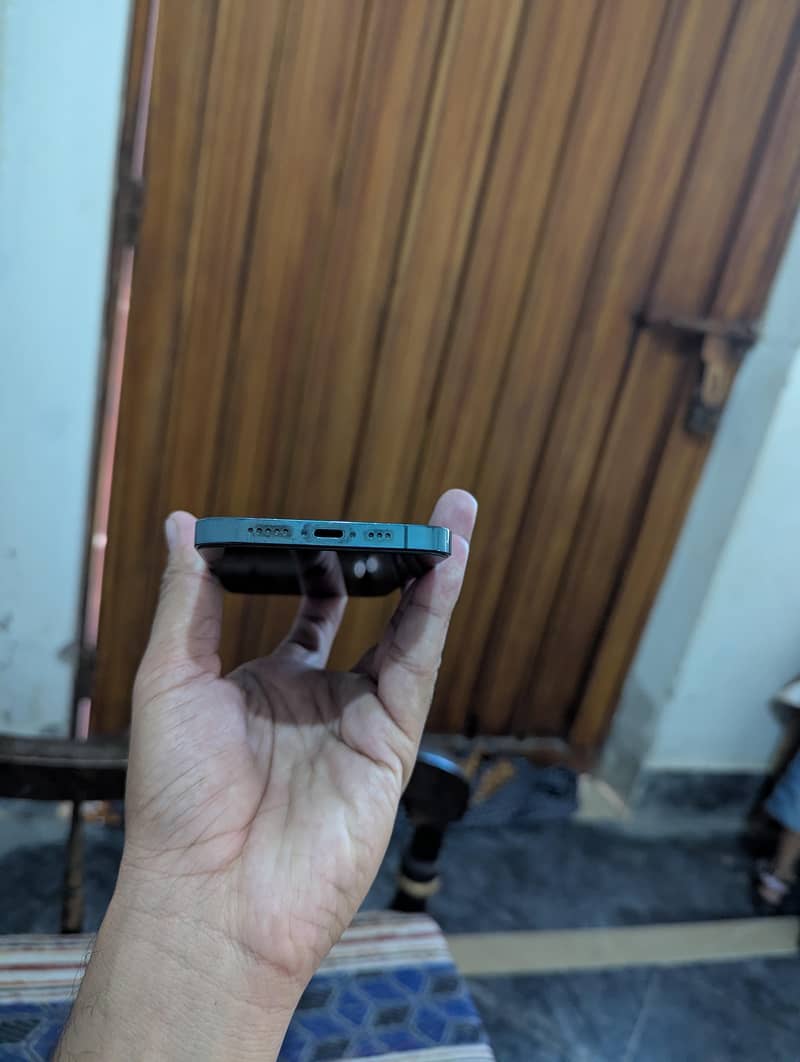 Apple iPhone 12 Pro 4