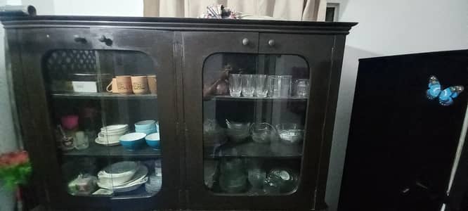 Pure wood showcase