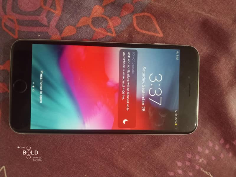 Apple iPhone 6 Plus 0