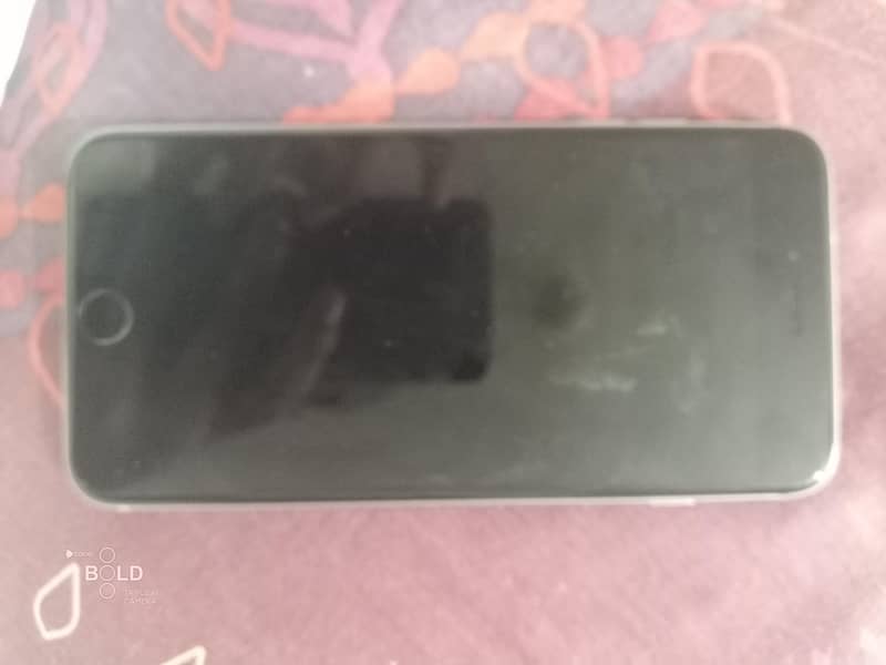 Apple iPhone 6 Plus 1