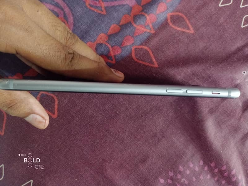 Apple iPhone 6 Plus 5