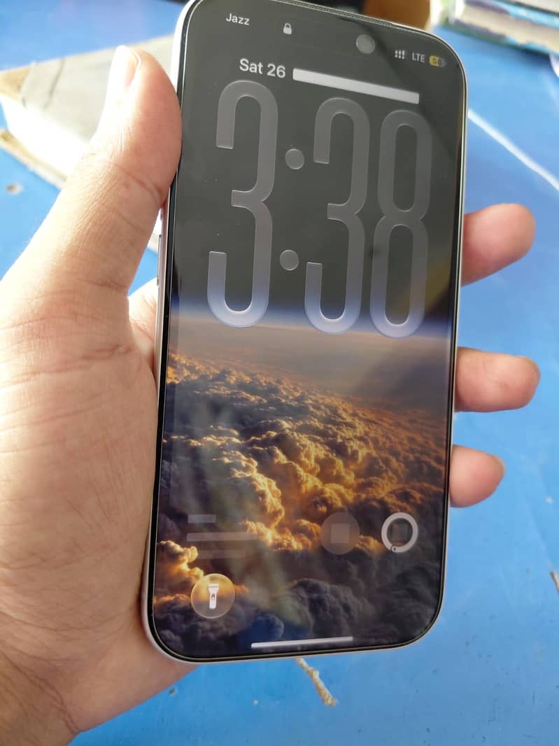 Apple iPhone 17 Pro 3