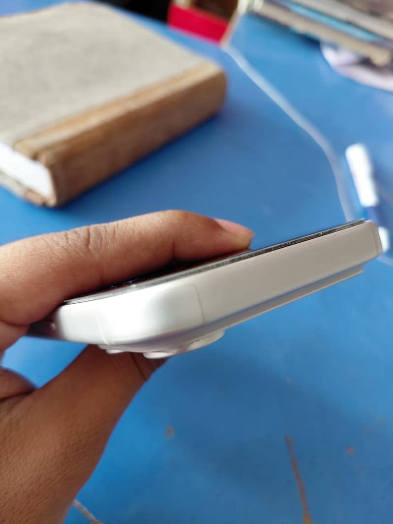 Apple iPhone 17 Pro 4