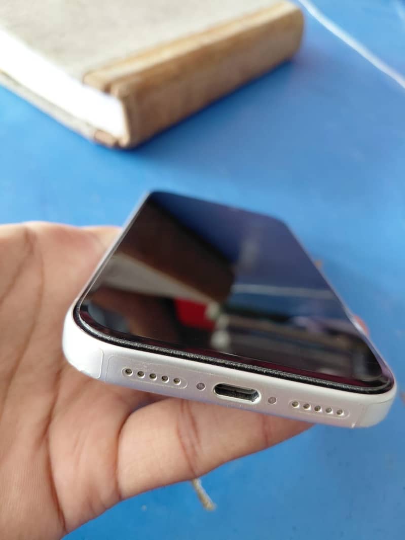 Apple iPhone 17 Pro 9