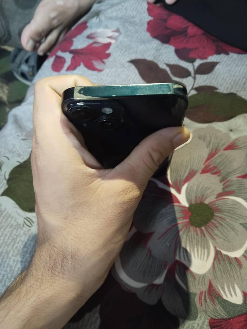 Apple iPhone 14 1