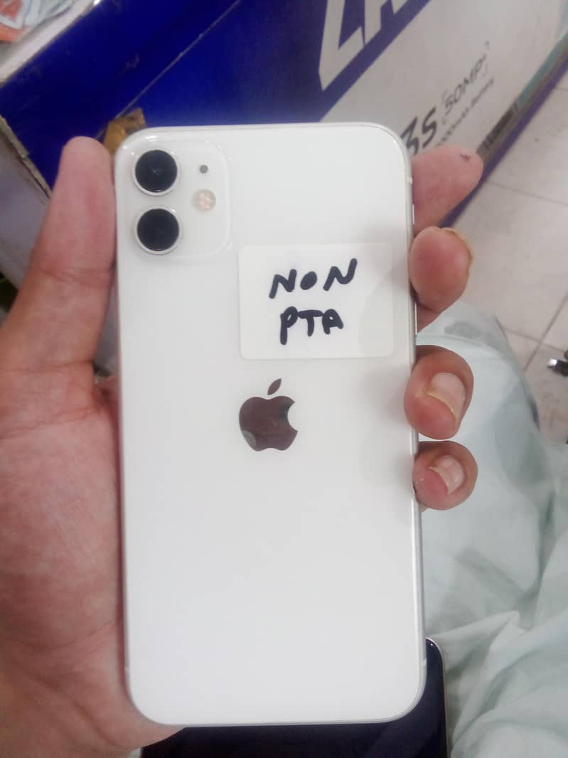 Apple iPhone 11 0