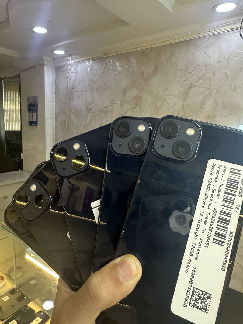 Apple iPhone 13 3