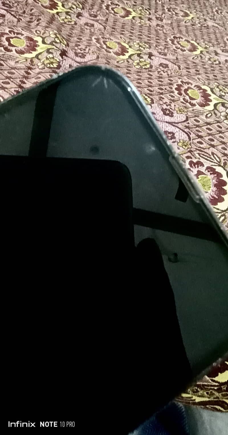 Apple iPhone 13 Pro 4