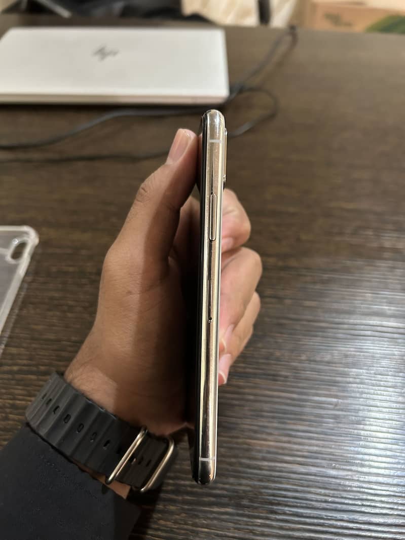 Apple iPhone X 7