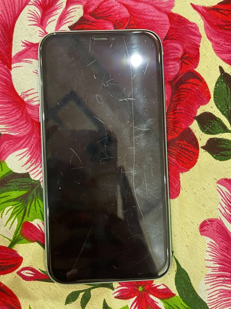 Apple iPhone 11 3