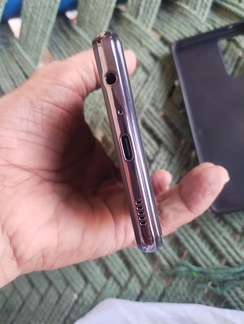 Samsung Mobile A72 3