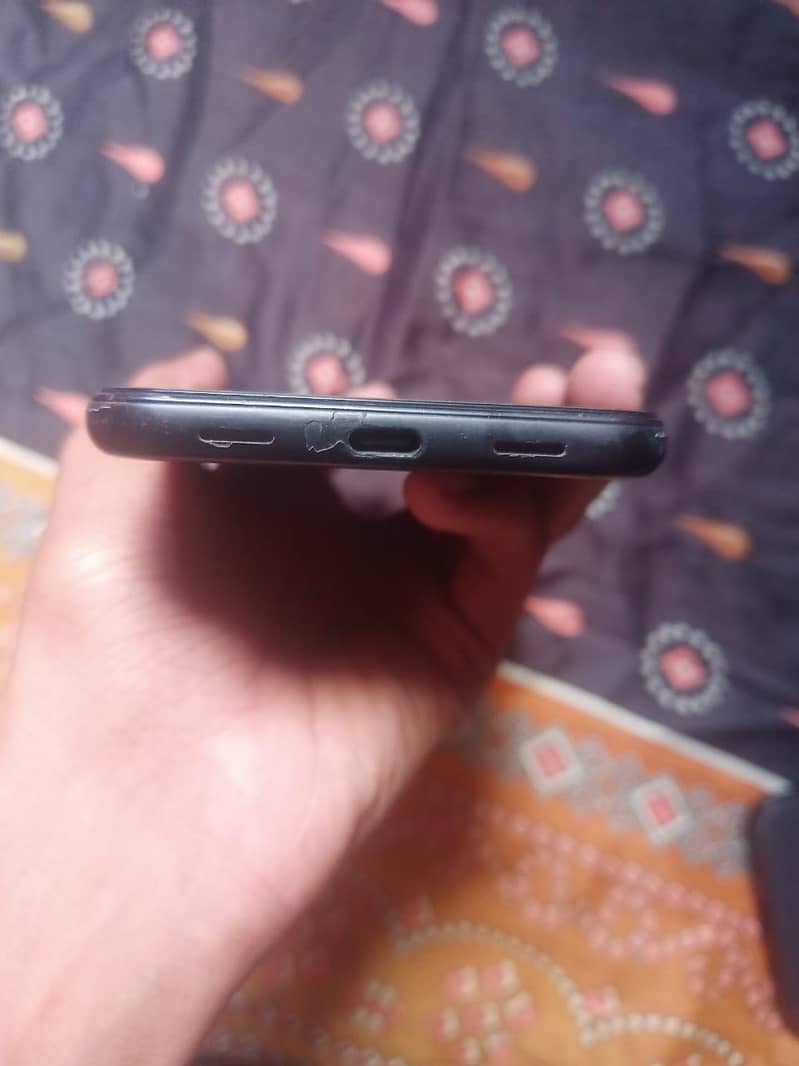 Google Pixel 4 3