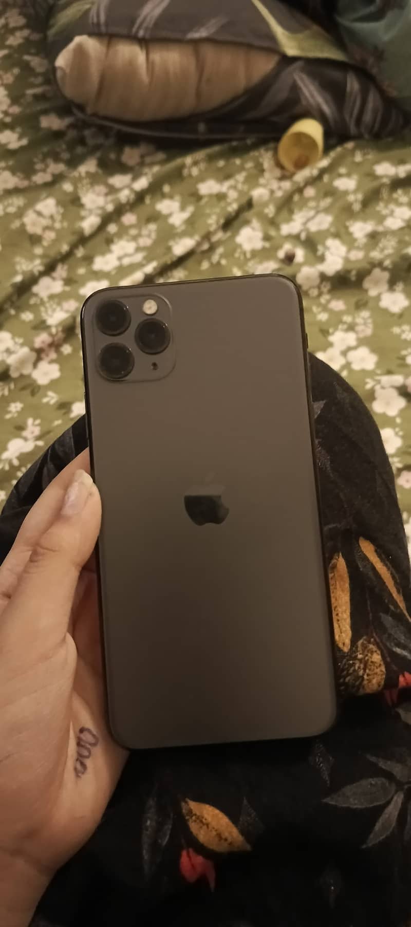 Apple iPhone 11 Pro Max 0