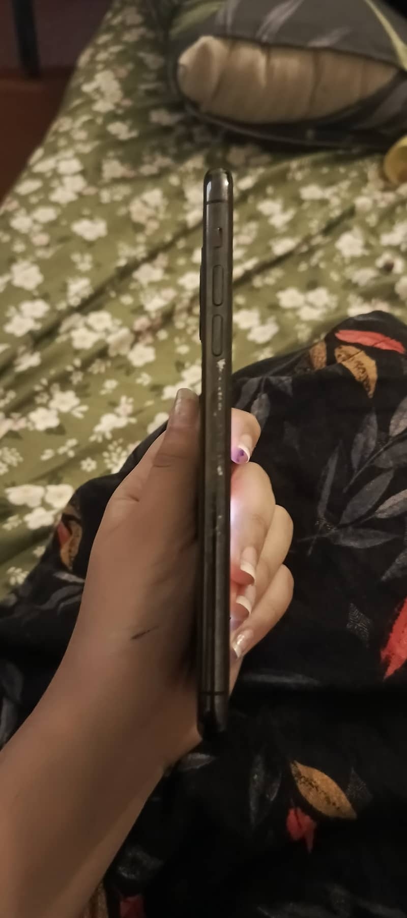 Apple iPhone 11 Pro Max 2