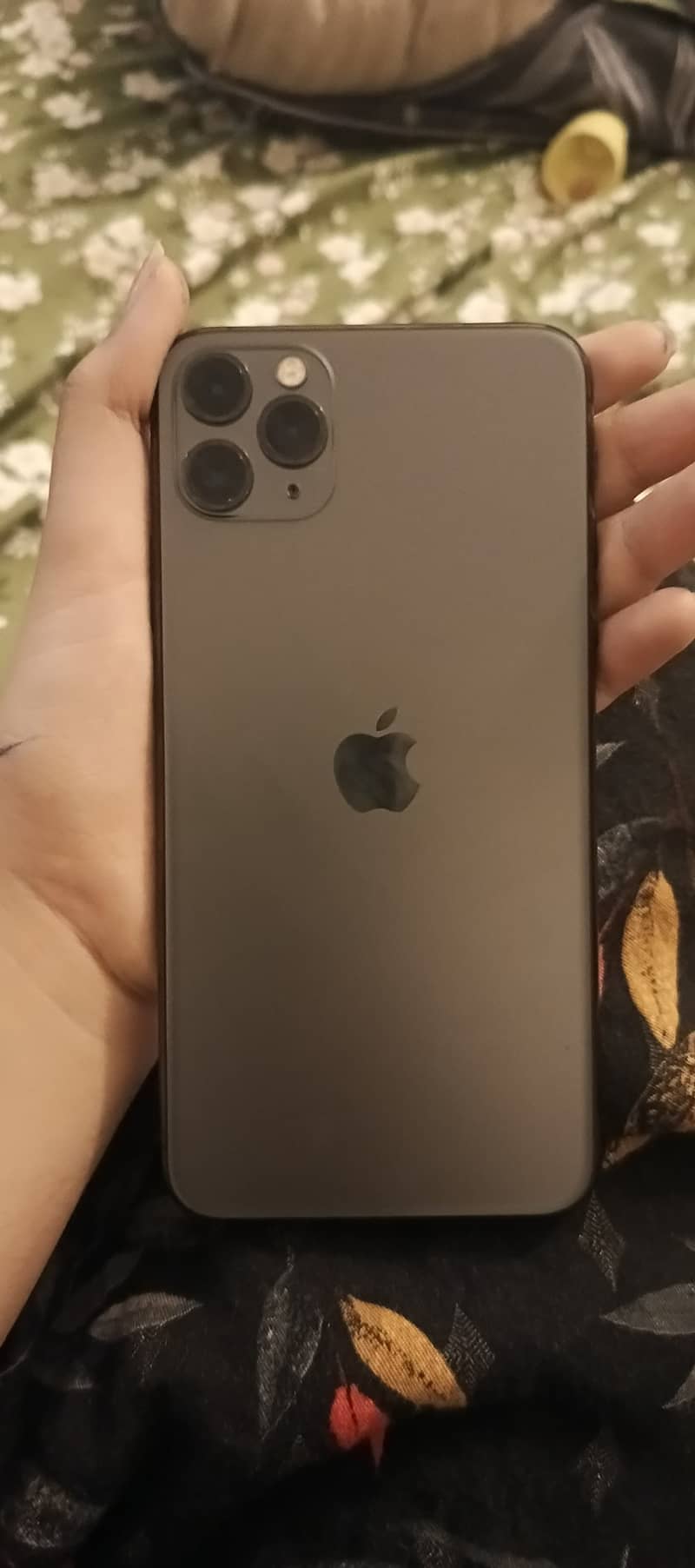 Apple iPhone 11 Pro Max 3