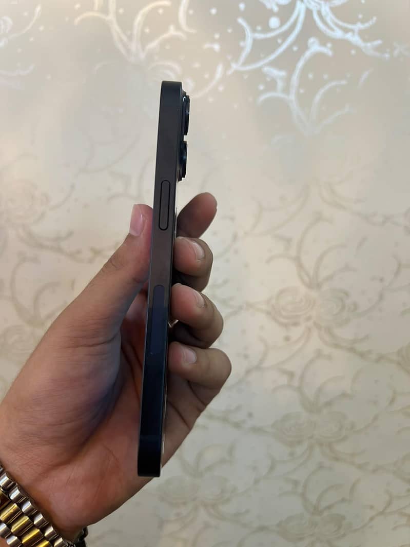 Apple iPhone 14 1