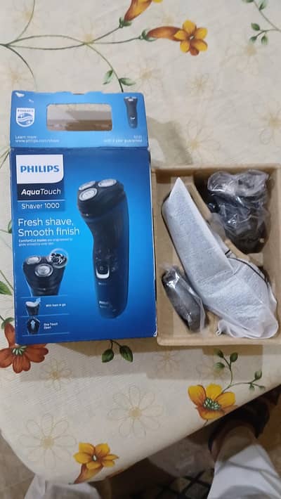 Philips AquaTouch Shaver 1000 (S1121) — Brand New, Unused