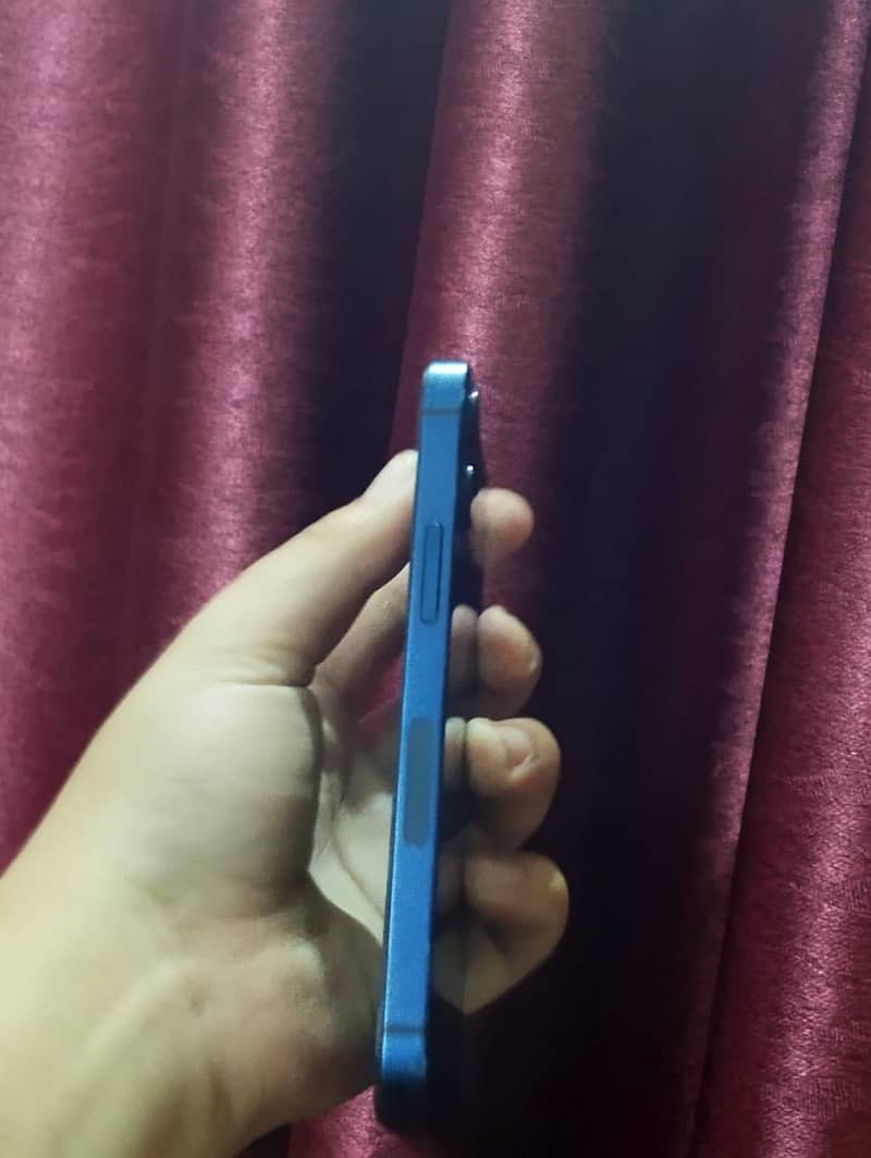 Apple iPhone 12 mini 3