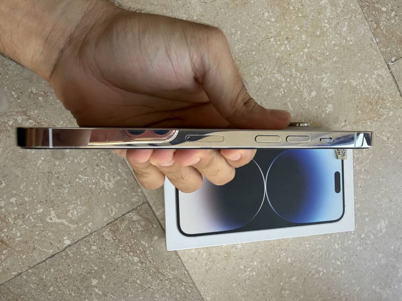 Apple iPhone 14 Pro Max 3