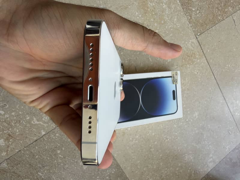 Apple iPhone 14 Pro Max 5