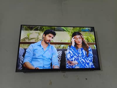 32" New  LED Sale Or exchange with laptop