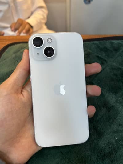 Apple iPhone 15