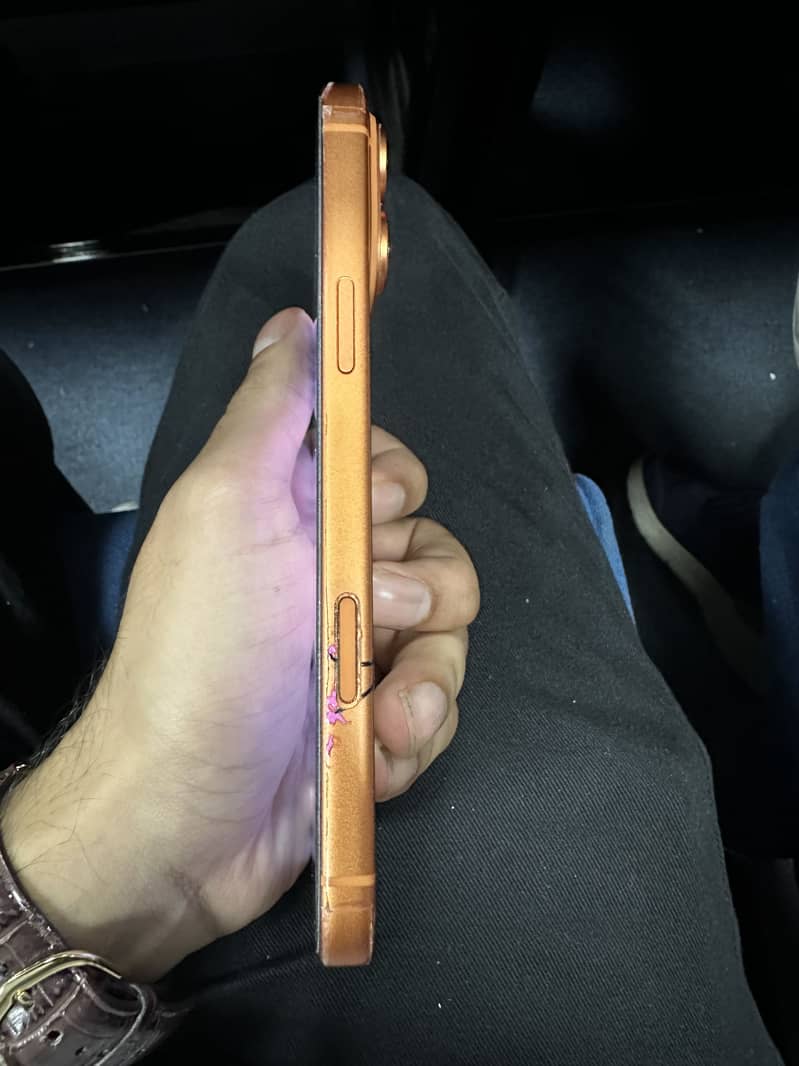 Apple iPhone 17 Pro Max 1