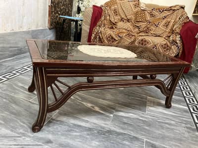 Wooden Drawing Room Table