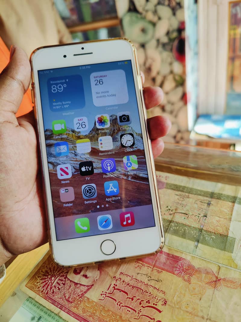 Apple iPhone 7 Plus 0