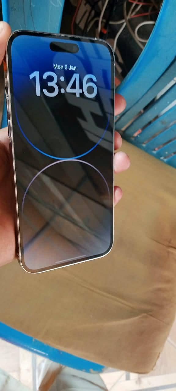 Apple iPhone 14 Pro Max 1